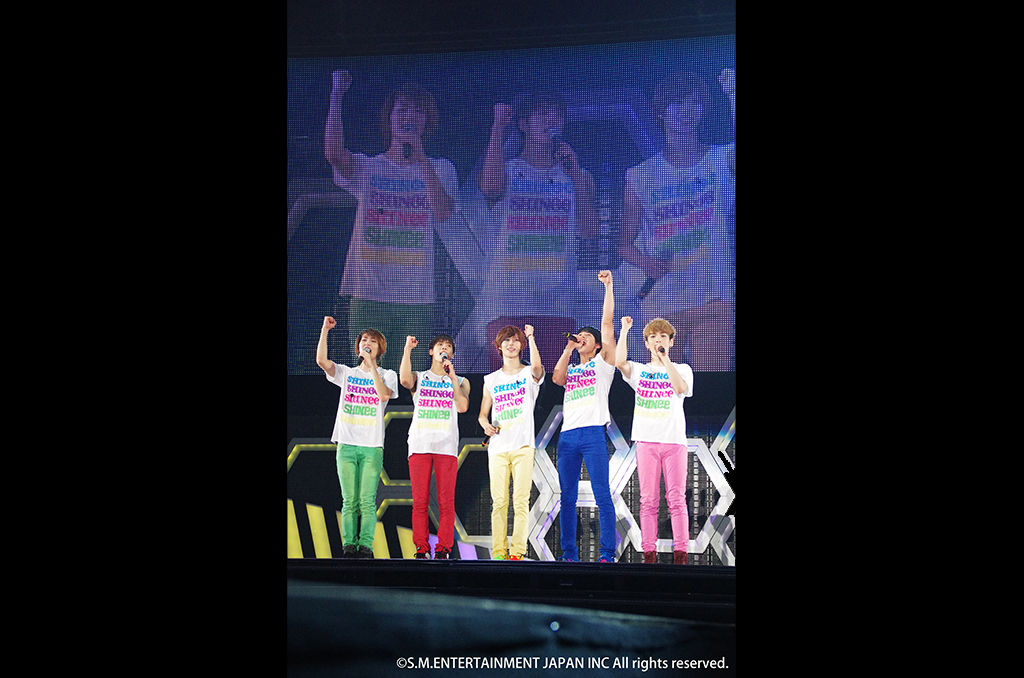 SHINee THE FIRST JAPAN ARENA TOUR “SHINee WORLD 2012”